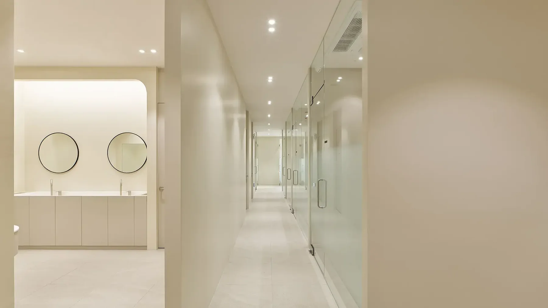 Doctor Petit Clinic Myeongdong · Inside the clinic 3