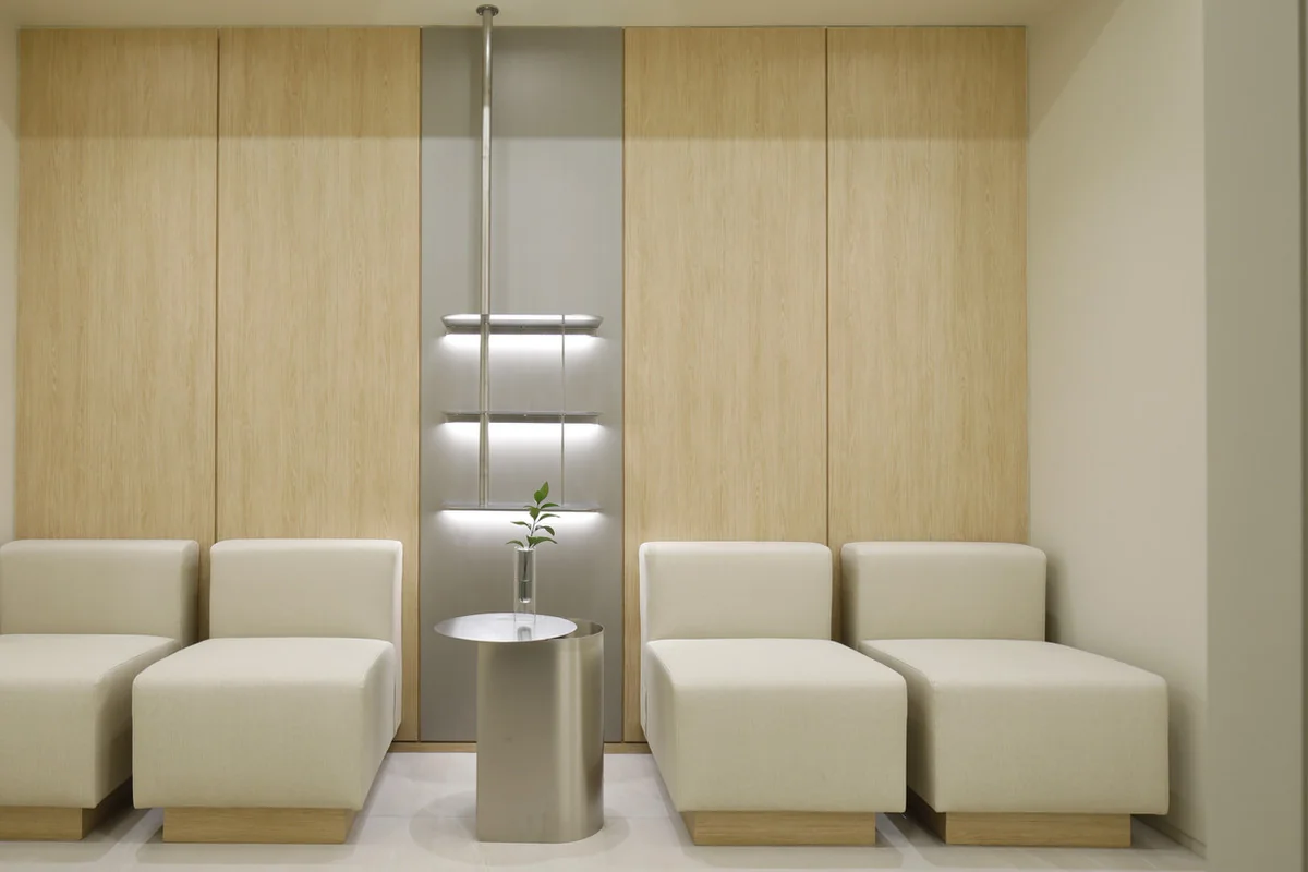 REDI Dermatology · Inside the clinic 4